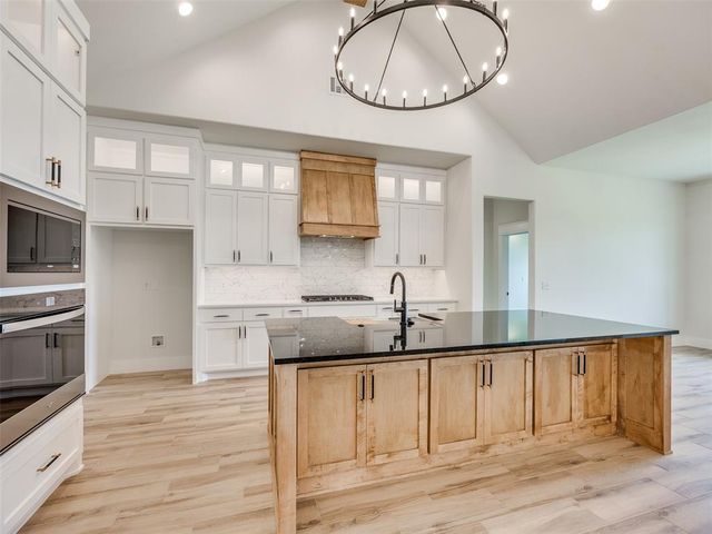 10308 SW 50th Street, Mustang, OK 73064