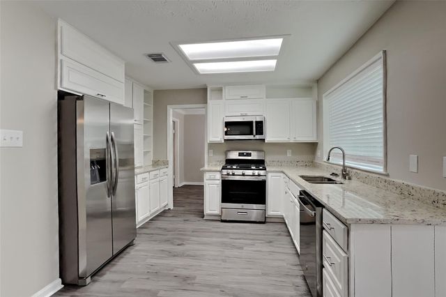 3918 Appalachian Trail, Houston, TX 77345