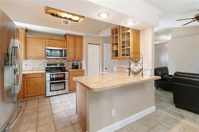 1564 CYPRESS WOODS CIRCLE, St Cloud, FL 34772