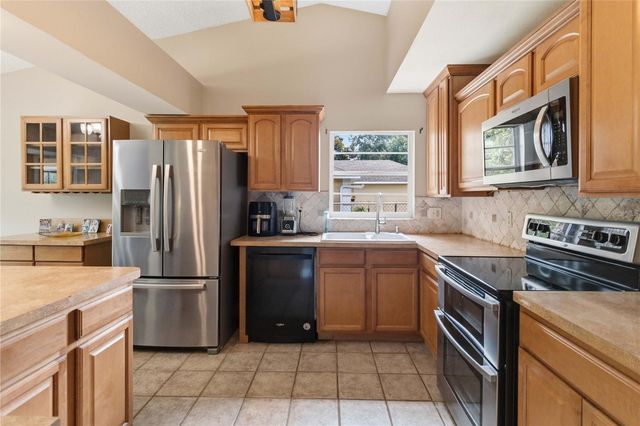 1564 CYPRESS WOODS CIRCLE, St Cloud, FL 34772