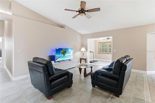 1564 CYPRESS WOODS CIRCLE, St Cloud, FL 34772