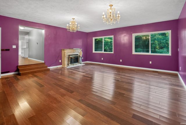 1120 N Diamond Point Court, Monticello, IN 47960
