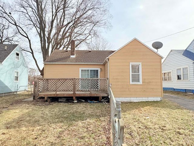 1437 Vine Street, Waterloo, IA 50703