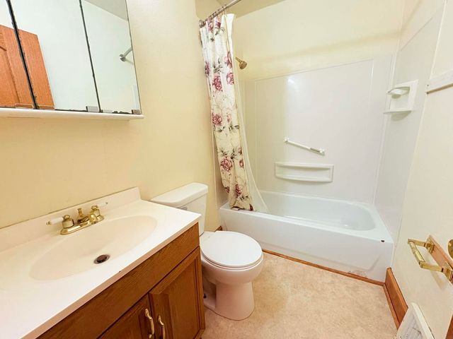 1437 Vine Street, Waterloo, IA 50703