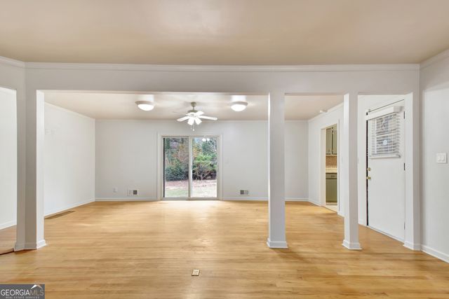 500 Circle Drive, Fayetteville, GA 30214