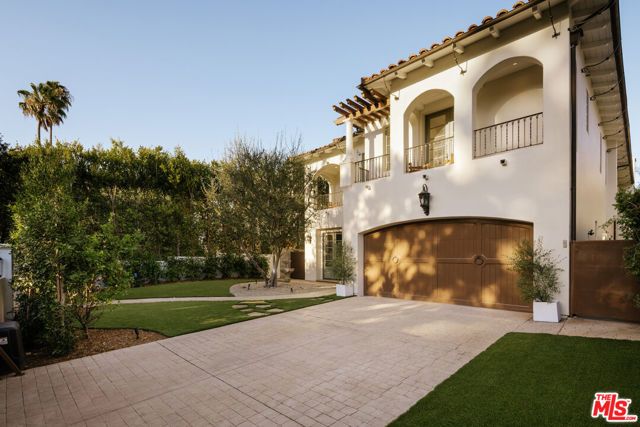 120 S Anita Avenue, Los Angeles, CA 90049