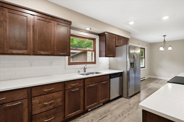 112 Willow Drive SW, Saint Michael, MN 55376