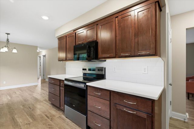 112 Willow Drive SW, Saint Michael, MN 55376