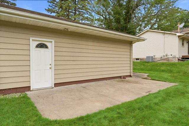 112 Willow Drive SW, Saint Michael, MN 55376