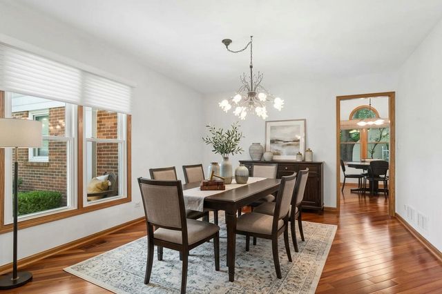 2794 Whispering Oaks Drive, Buffalo Grove, IL 60089