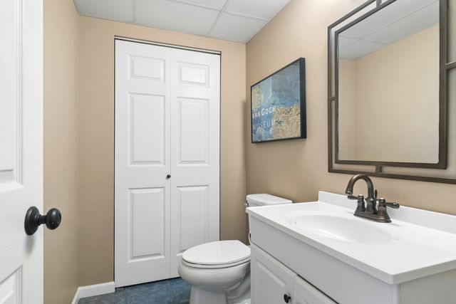 2794 Whispering Oaks Drive, Buffalo Grove, IL 60089