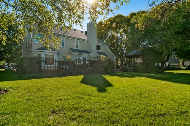 2794 Whispering Oaks Drive, Buffalo Grove, IL 60089
