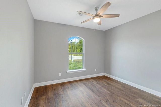 565 Sheila Drive, Sulphur, LA 70663
