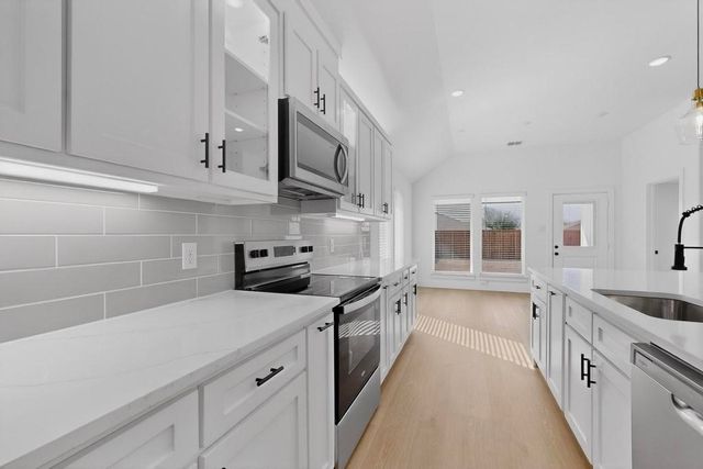 103 Boone Street, Edgewood, TX 75117