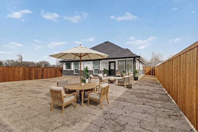 103 Boone Street, Edgewood, TX 75117