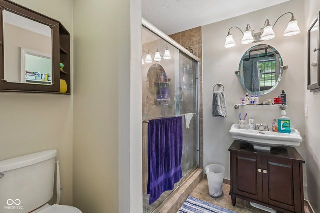1719 Acorn Road, Franklin, IN 46131