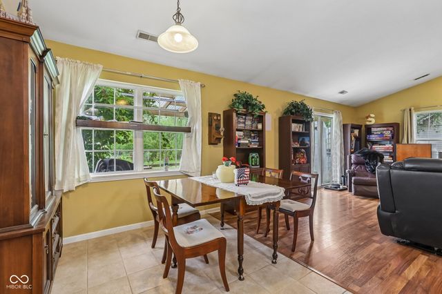 1719 Acorn Road, Franklin, IN 46131