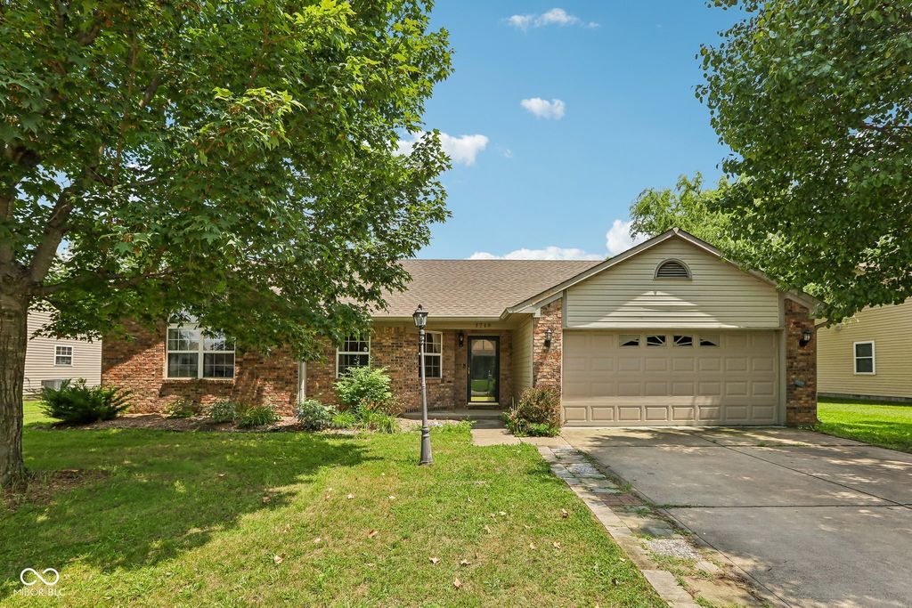 1719 Acorn Road, Franklin, IN 46131