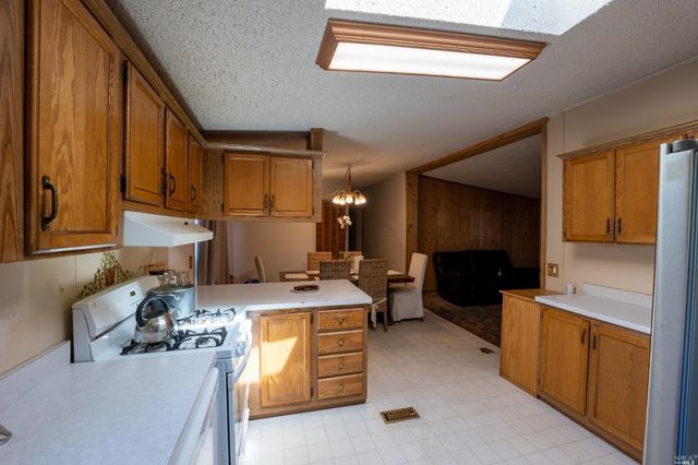 6750 Highway 20, Ukiah, CA 95482