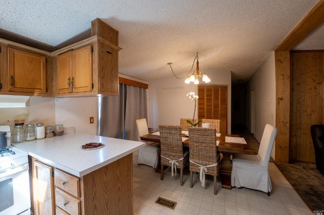 6750 Highway 20, Ukiah, CA 95482