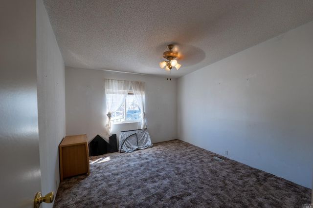 6750 Highway 20, Ukiah, CA 95482