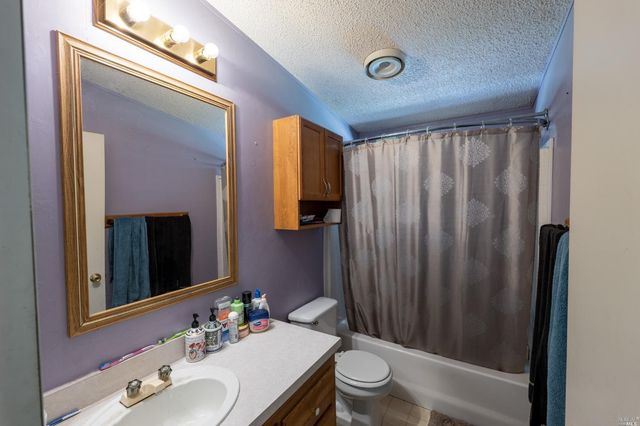 6750 Highway 20, Ukiah, CA 95482