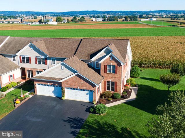 84 WEAVER AVE, Ephrata, PA 17522