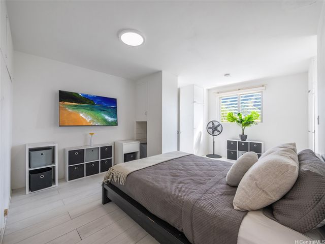 2969 Kalakaua Avenue 505, Honolulu, HI 96815