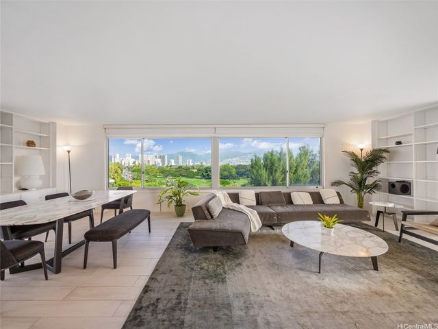 2969 Kalakaua Avenue 505, Honolulu, HI 96815