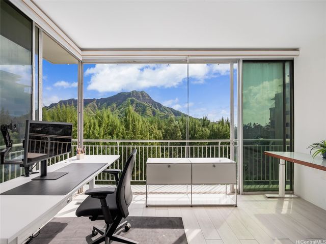 2969 Kalakaua Avenue 505, Honolulu, HI 96815