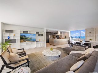 2969 Kalakaua Avenue 505, Honolulu, HI 96815