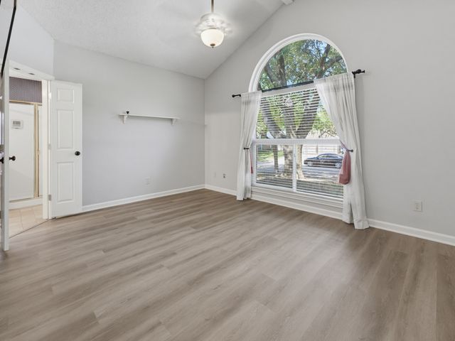 7512 Lake Arrowhead Drive, Fort Worth, TX 76137