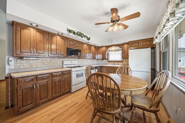 13119 Linder Avenue, Crestwood, IL 60418