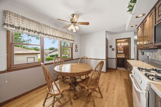 13119 Linder Avenue, Crestwood, IL 60418