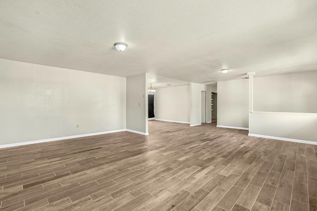 7990 S Mcmullin Grade, Fresno, CA 93706