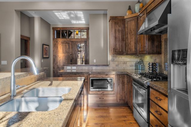 56504 Caldera Springs Court 30, Bend, OR 97707