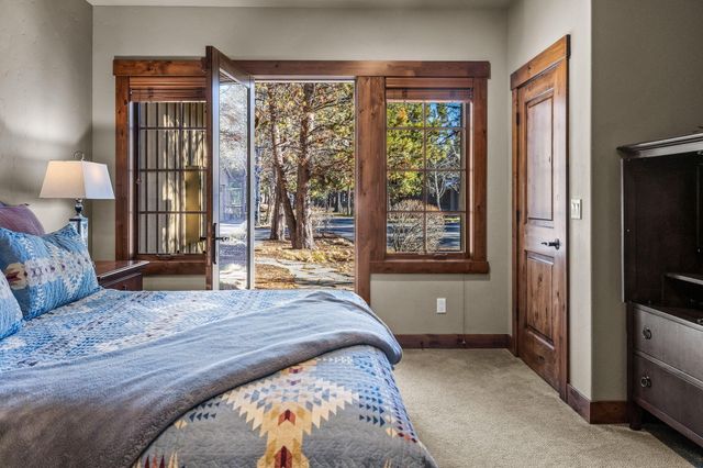 56504 Caldera Springs Court 30, Bend, OR 97707