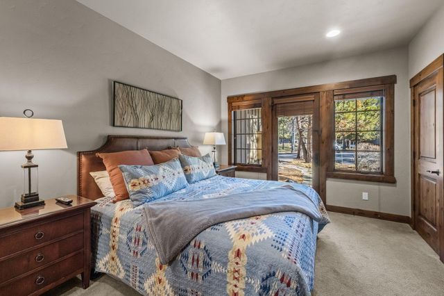 56504 Caldera Springs Court 30, Bend, OR 97707