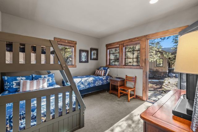 56504 Caldera Springs Court 30, Bend, OR 97707