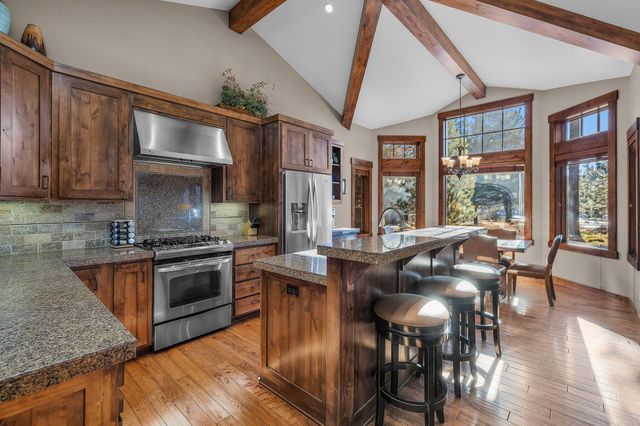 56504 Caldera Springs Court 30, Bend, OR 97707