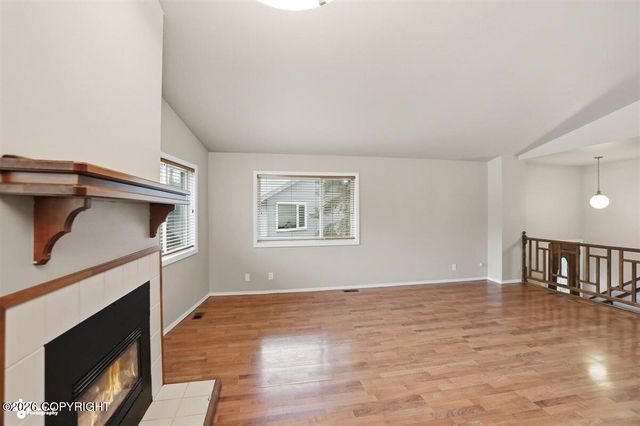 18660 Kings Point Circle, Eagle River, AK 99577