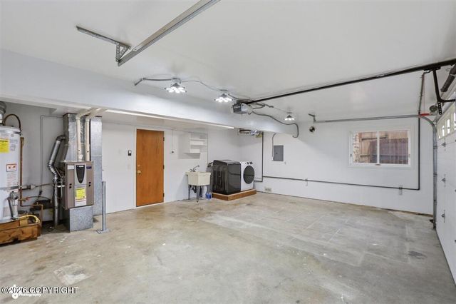 18660 Kings Point Circle, Eagle River, AK 99577