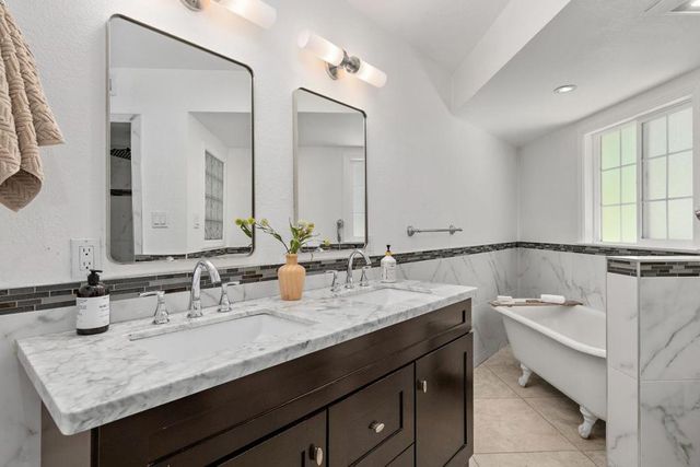 16057 Shannon Road, Los Gatos, CA 95032