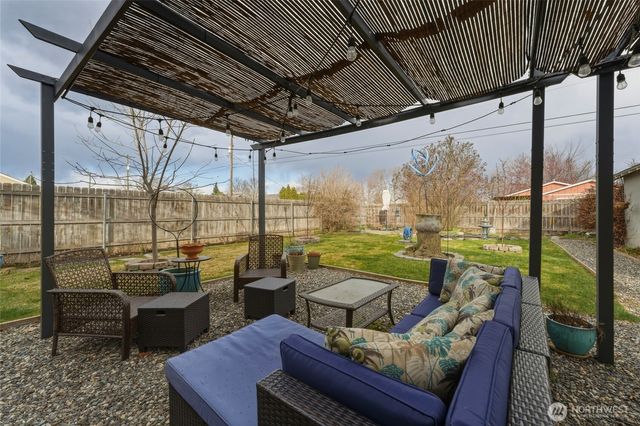 1203 S 3rd Avenue, Walla Walla, WA 99362