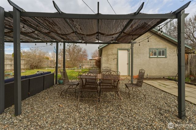 1203 S 3rd Avenue, Walla Walla, WA 99362