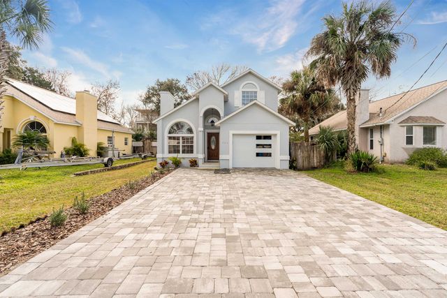 303 D St, St Augustine, FL 32080