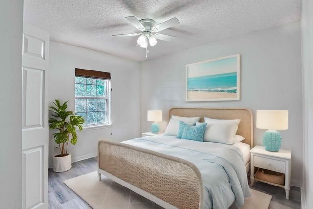 303 D St, St Augustine, FL 32080