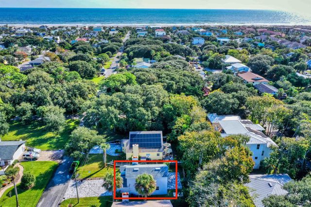 303 D St, St Augustine, FL 32080