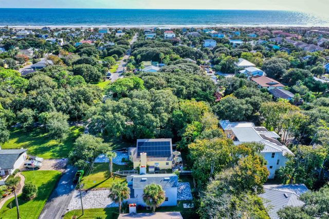 303 D St, St Augustine, FL 32080