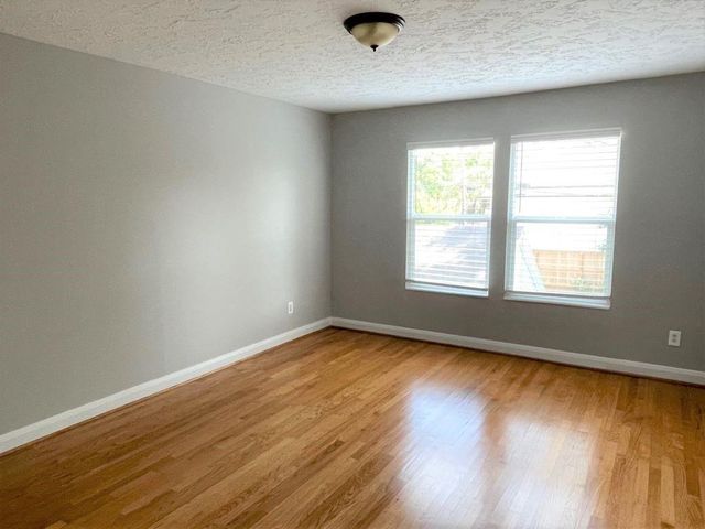 3605 Plumb Street, Houston, TX 77005